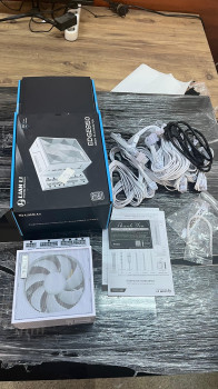 Lian Li Edge.850 Beyaz 850W 80+ Platinum A(OUTLET)