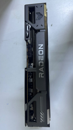 ASUS TUF Gaming RadeonTUF-RX9070-O16G-GAMI(OUTLET)