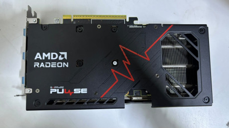 Sapphire Pulse Radeon RX 9060 XT 16GB 1135(OUTLET)