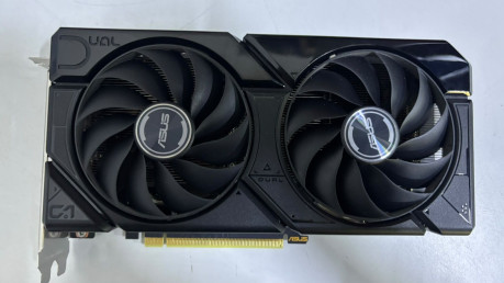 Asus DUAL-RX7600XT-O16G Gaming Ekran Kartı(OUTLET)