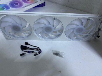 NZXT F420RGB CORE RF-U42HF-W1 420MM BEYAZ (OUTLET)